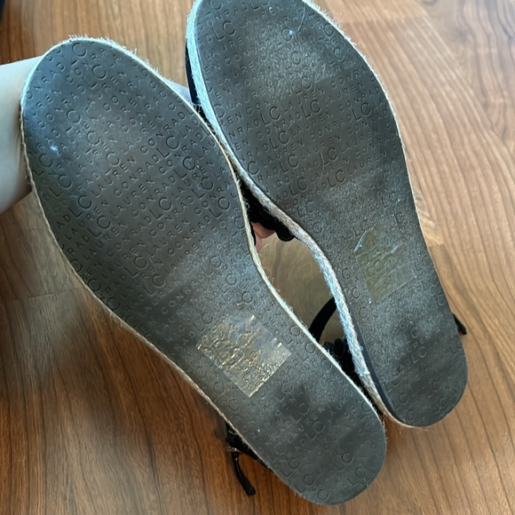 Lightly worn black Lauren Conrad sandals that buckles around your ankle - Picture 2 of 2